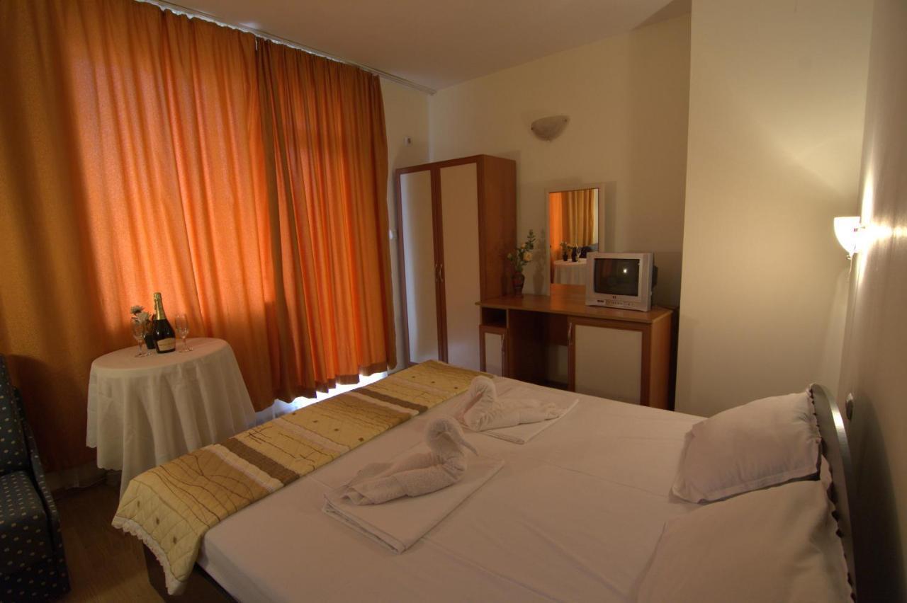 Hotel Stoyanov Ravda Luaran gambar